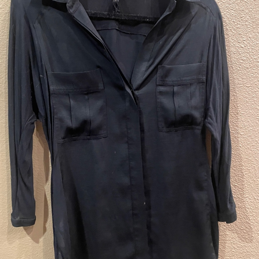 Womens botton up blouse black